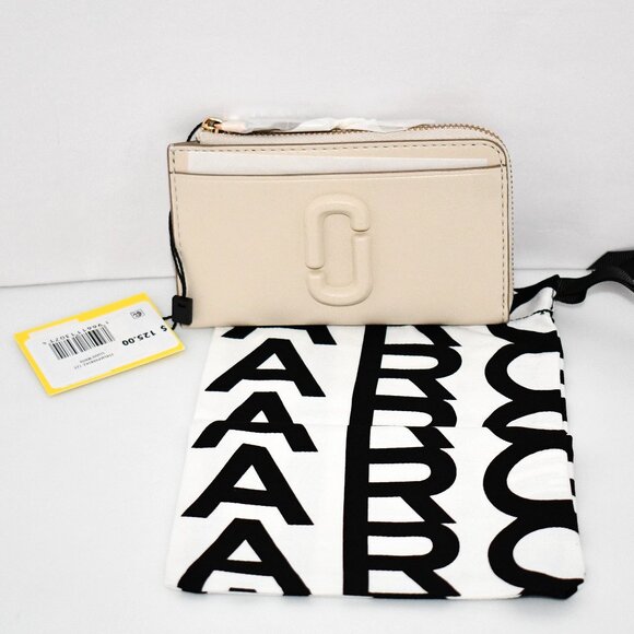 MARC JACOBS Top Zip Multi Wallet in Cloud White #2S4SMP008S02 NWT - Picture 1 of 5